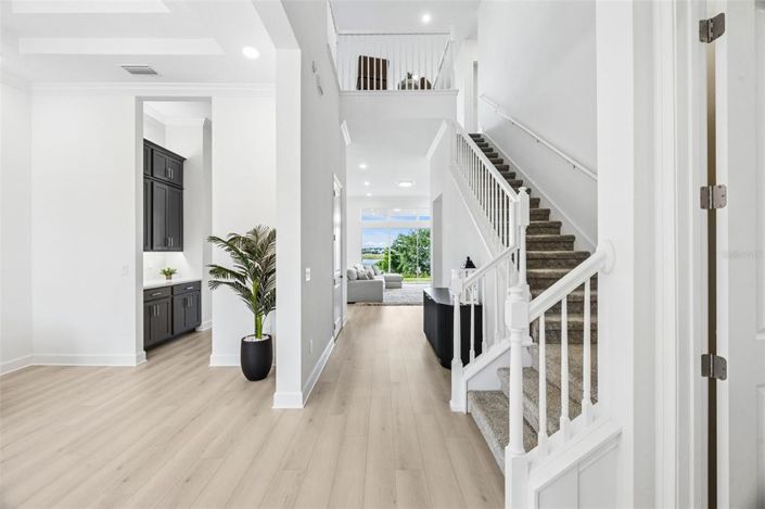 Image No.7-6 Bed House for sale