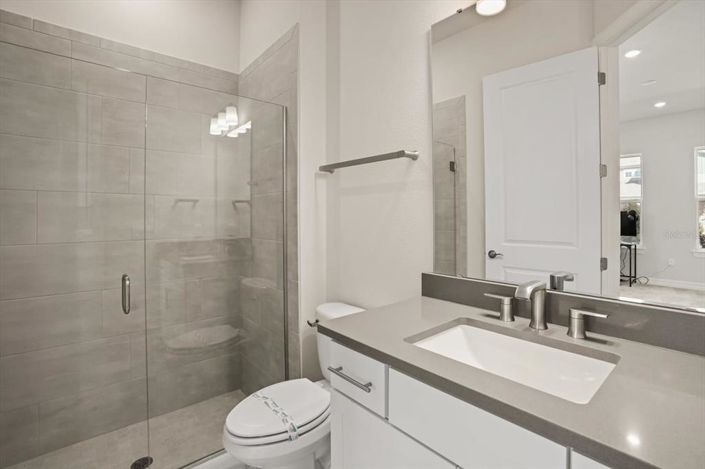 Image No.40-6 Bed House for sale