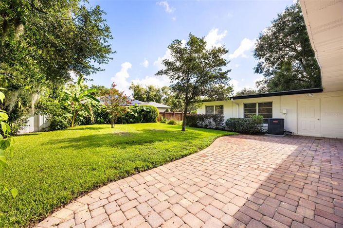 Image No.44-4 Bed House for sale