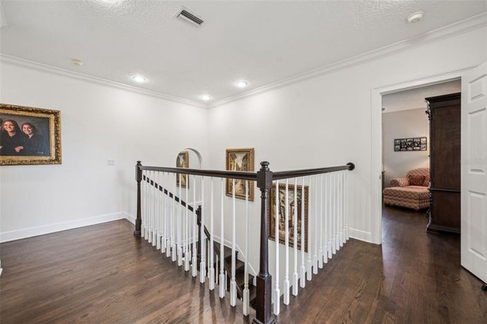 Image No.25-5 Bed House for sale