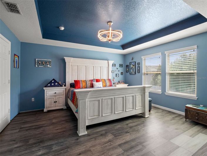 Image No.25-5 Bed House for sale