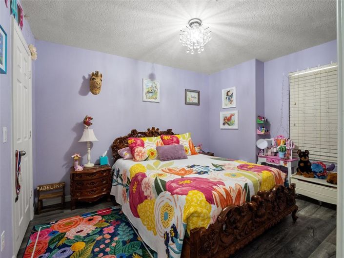 Image No.34-5 Bed House for sale