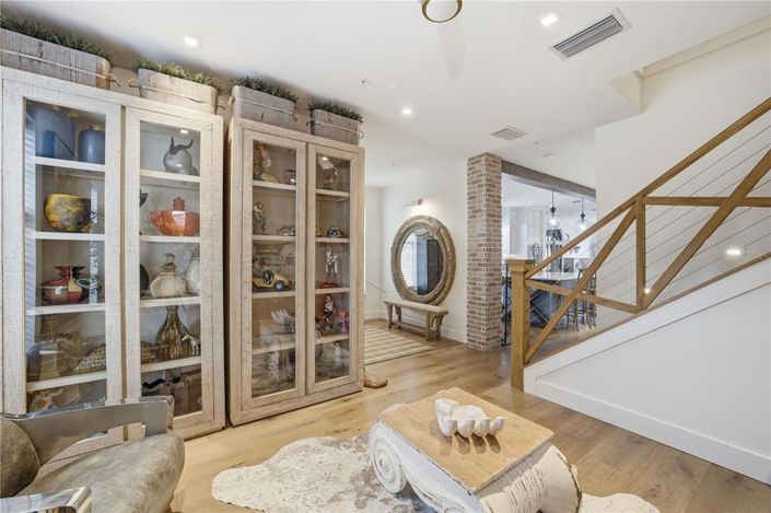 Image No.2-3 Bed Townhouse for sale