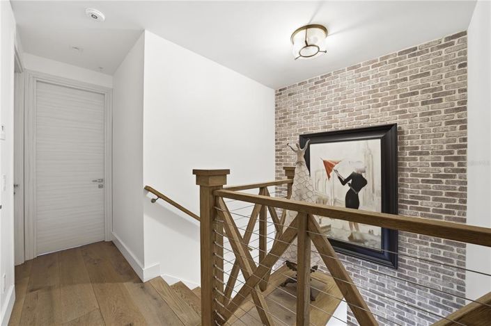 Image No.20-3 Bed Townhouse for sale