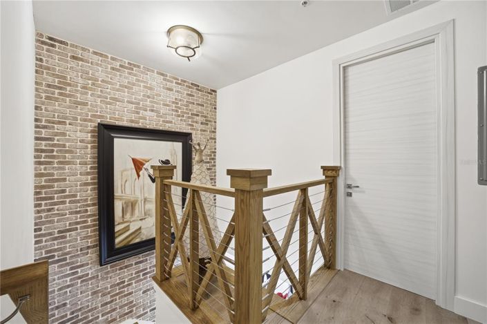 Image No.21-3 Bed Townhouse for sale