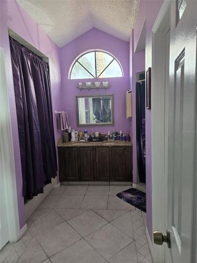 Image No.17-5 Bed House for sale