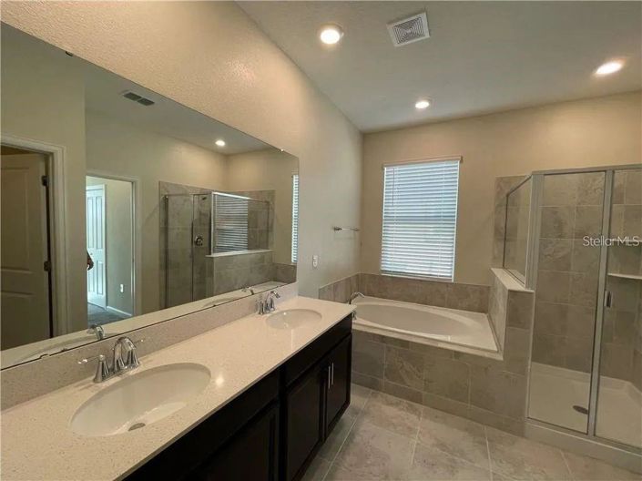 Image No.39-3 Bed Apartment for sale