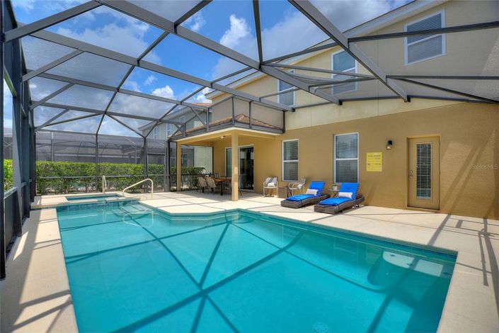 Image No.6-5 Bed House for sale