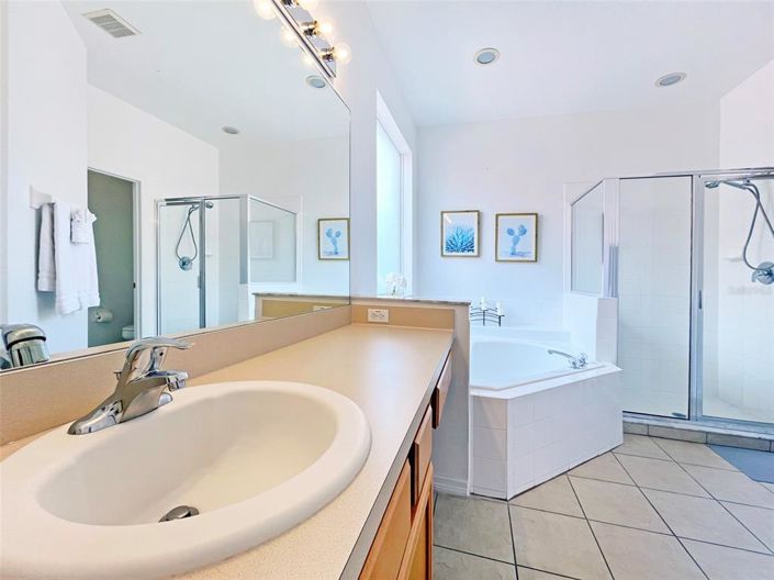Image No.16-6 Bed House for sale