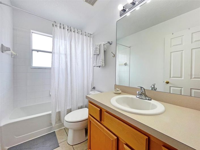 Image No.24-6 Bed House for sale