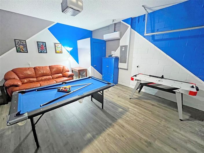 Image No.3-6 Bed House for sale