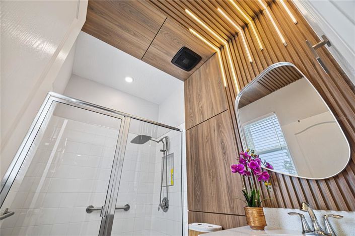Image No.38-5 Bed House for sale