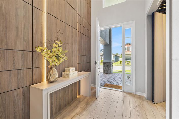 Image No.5-5 Bed House for sale