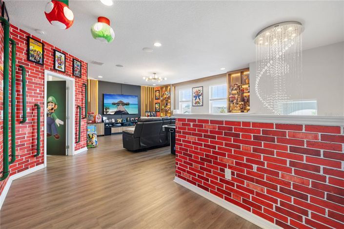 Image No.56-5 Bed House for sale