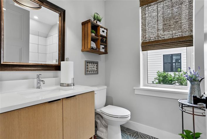 Image No.6-4 Bed House for sale