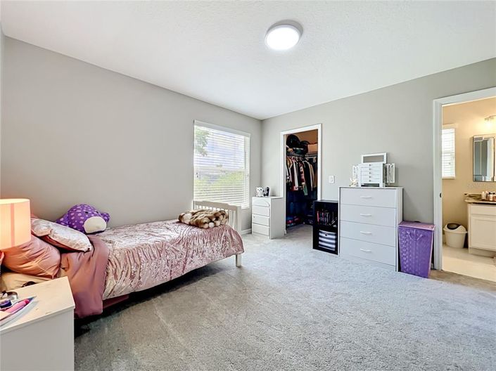 Image No.53-5 Bed House for sale