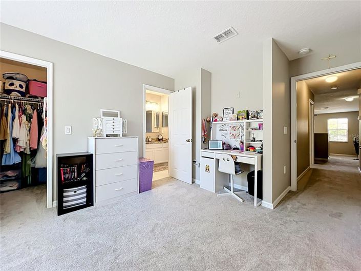 Image No.54-5 Bed House for sale