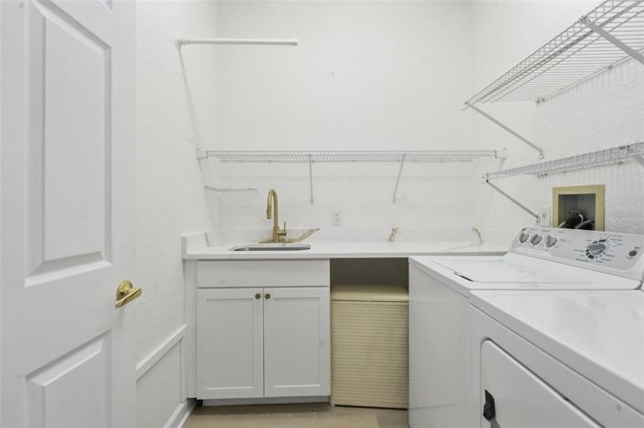 Image No.27-3 Bed Townhouse for sale