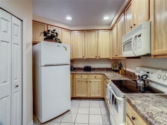Image No.24-2 Bed Apartment for sale