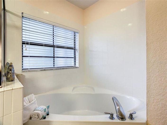 Image No.36-2 Bed Apartment for sale
