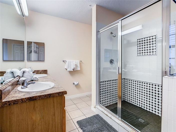 Image No.37-2 Bed Apartment for sale