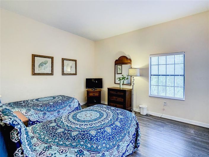 Image No.40-2 Bed Apartment for sale