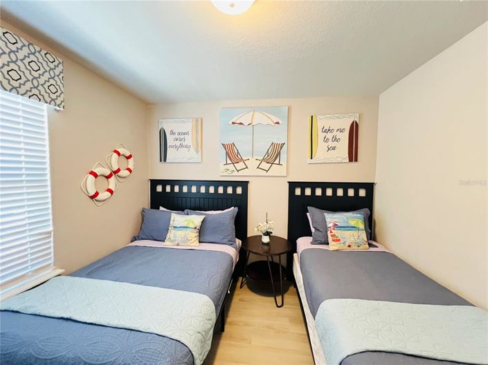 Image No.26-5 Bed Townhouse for sale