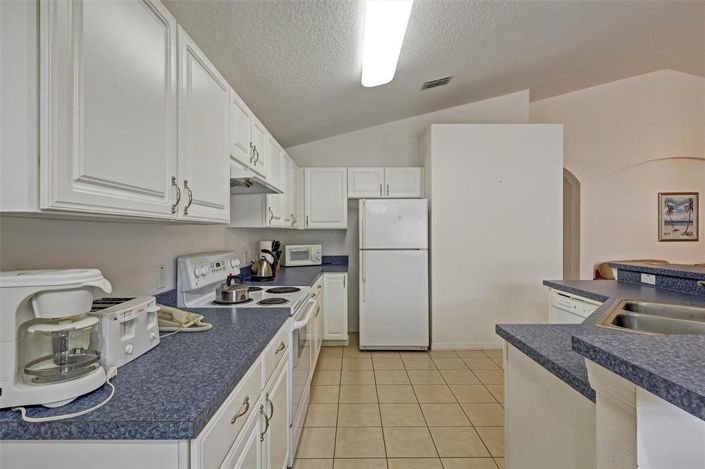 Image No.11-4 Bed House for sale
