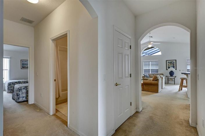 Image No.13-4 Bed House for sale