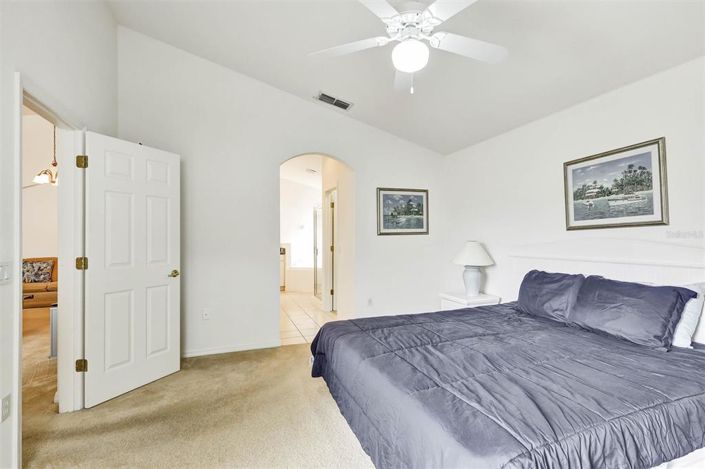 Image No.24-4 Bed House for sale