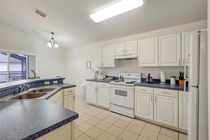 Image No.3-4 Bed House for sale
