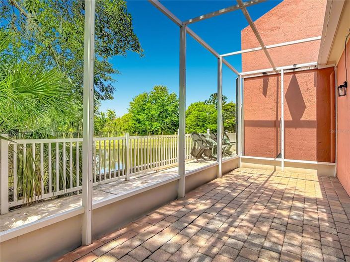 Image No.29-3 Bed Townhouse for sale