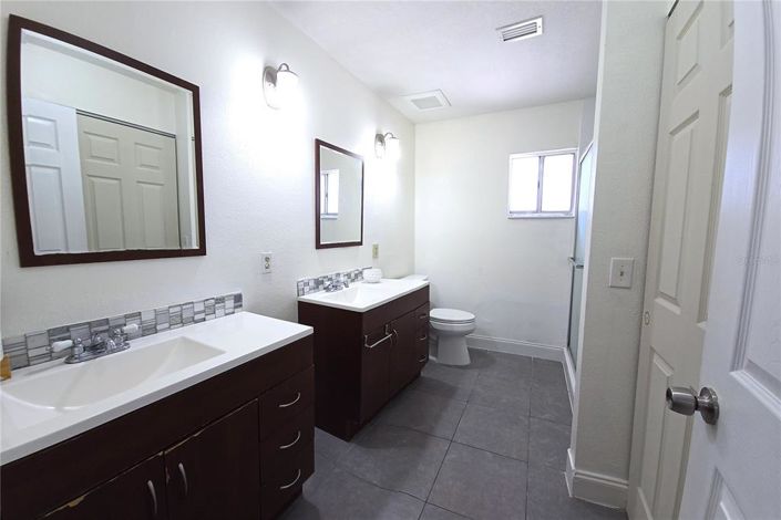 Image No.7-3 Bed House for sale