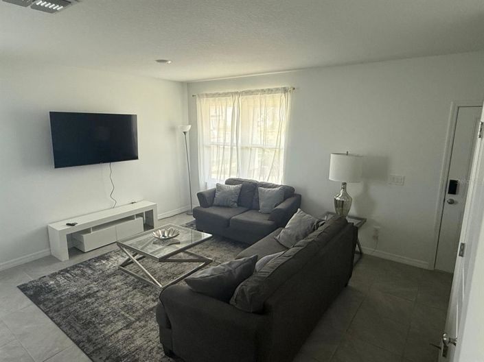 Image No.5-3 Bed Townhouse for sale