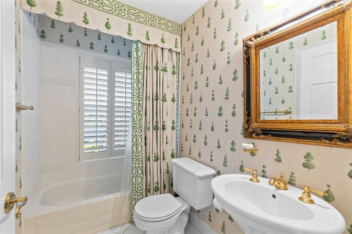 Image No.20-4 Bed House for sale