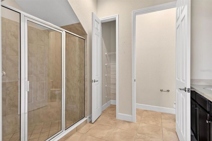 Image No.45-3 Bed Townhouse for sale