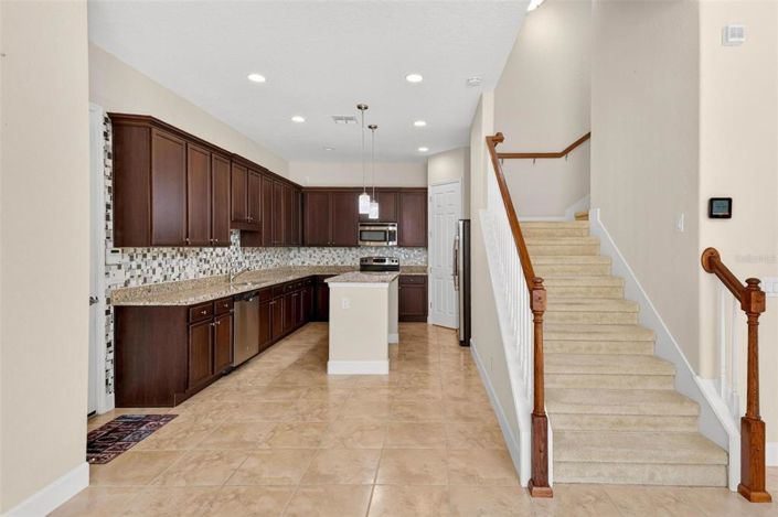 Image No.9-3 Bed Townhouse for sale