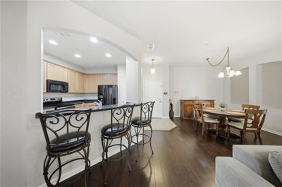 8d076785-421