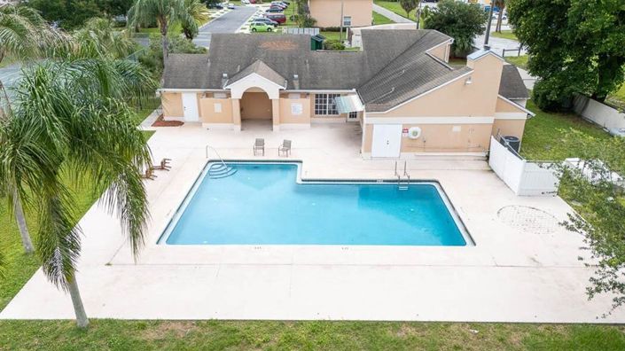 Image No.28-3 Bed Townhouse for sale
