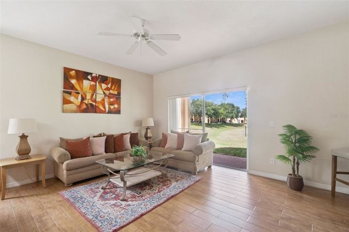 Image No.3-4 Bed Townhouse for sale