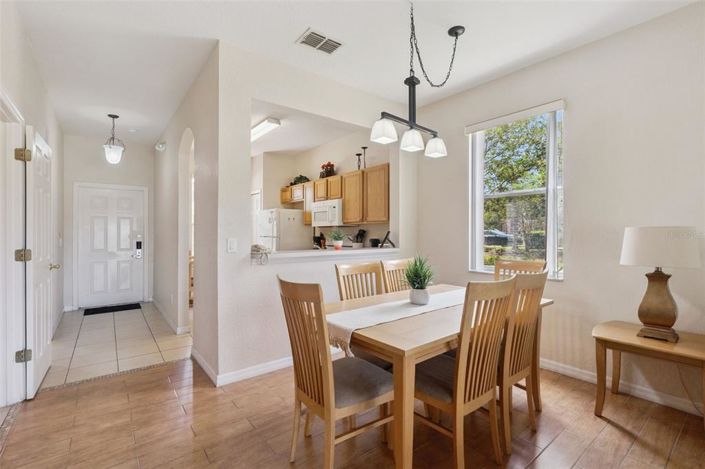 Image No.5-4 Bed Townhouse for sale