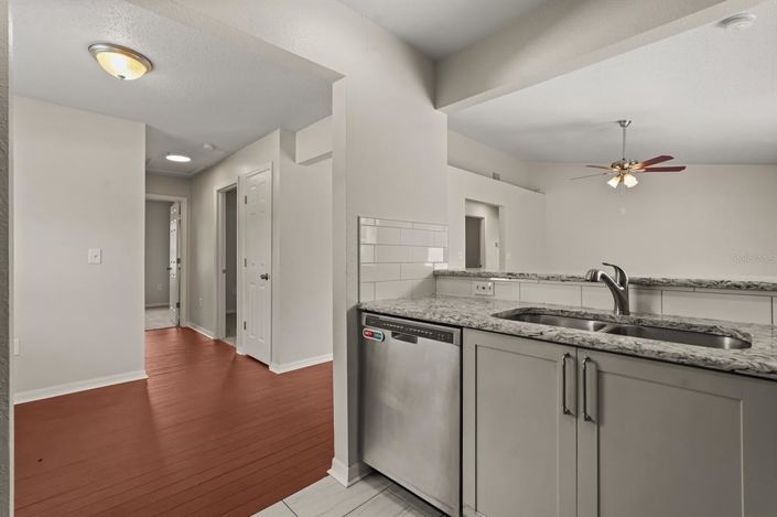Image No.7-3 Bed House for sale