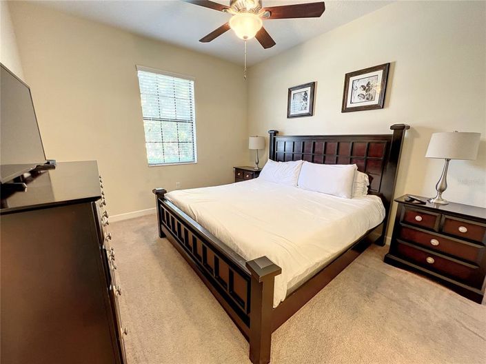 Image No.26-8 Bed House for sale