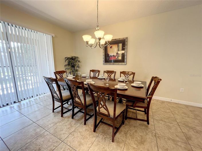 Image No.7-8 Bed House for sale