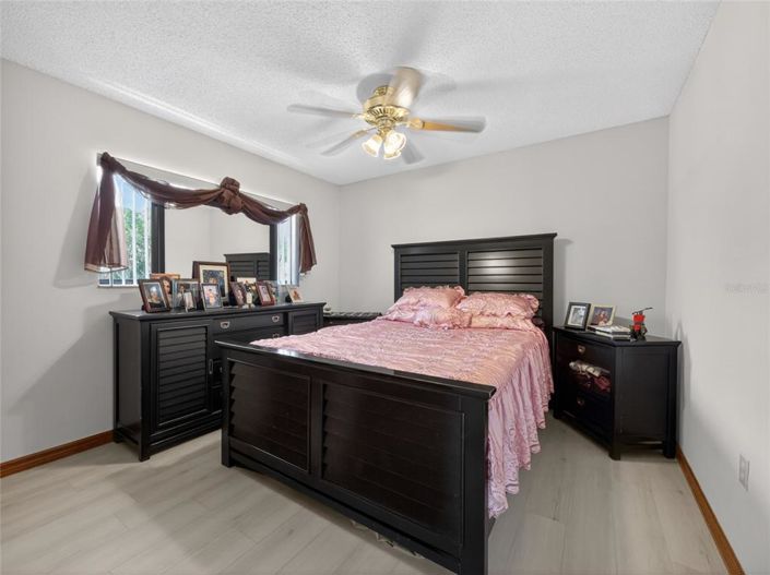 Image No.34-4 Bed House for sale