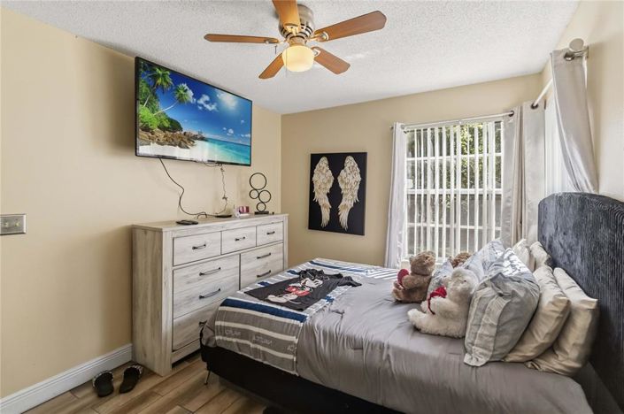 Image No.20-3 Bed Apartment for sale
