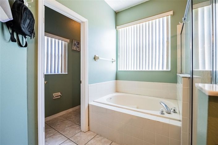 Image No.24-4 Bed House for sale