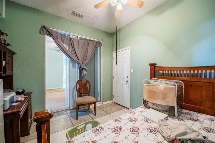 Image No.30-4 Bed House for sale