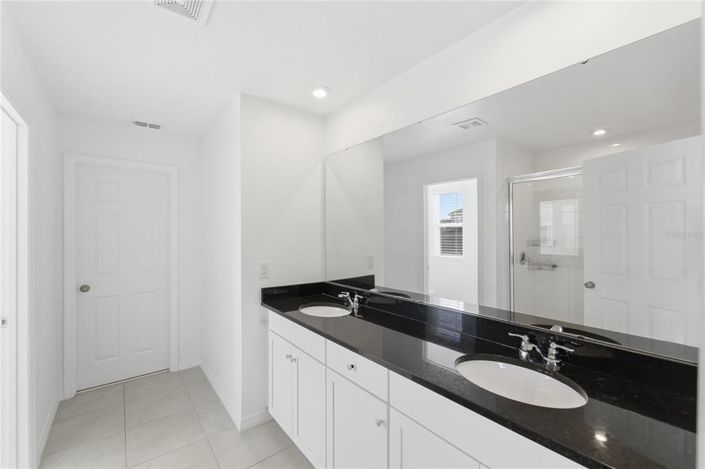 Image No.20-3 Bed House for sale