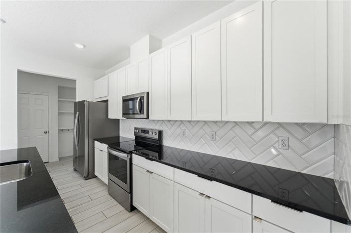 Image No.9-3 Bed House for sale
